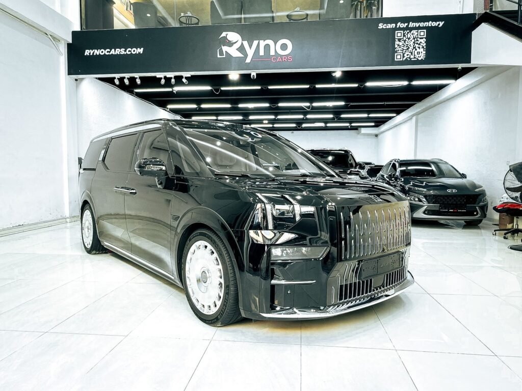 2024 Zeekr 009 Grand Ultra Luxury 4-seater MPV Electric — vehicle photo 1