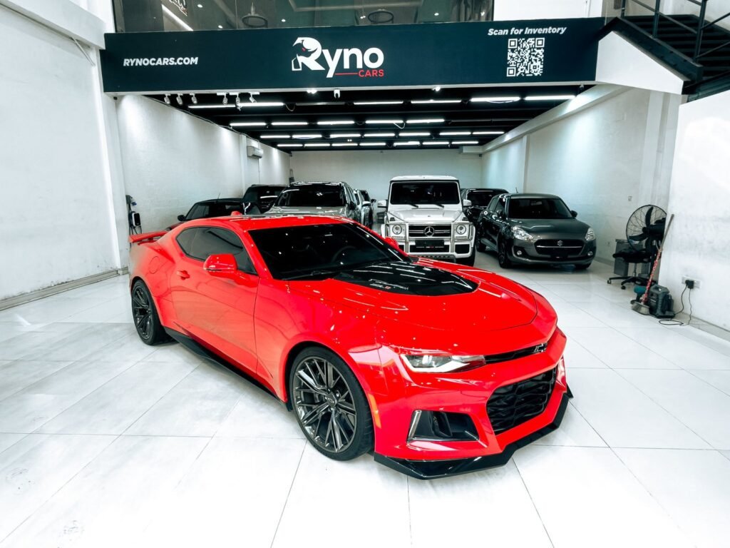 2020 Chevrolet Camaro ZL1 6.2L V8 — vehicle photo 1
